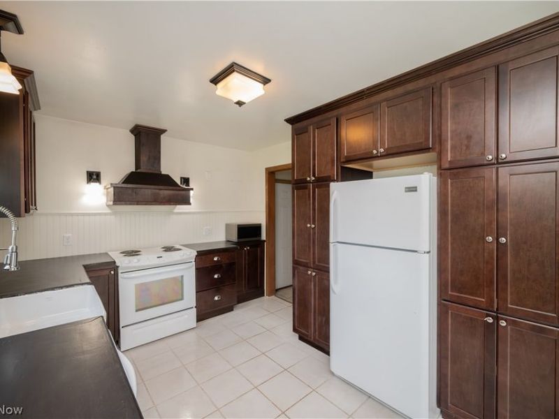 1656 Yolanda Drive, Youngstown, OH 44511 Photo 14