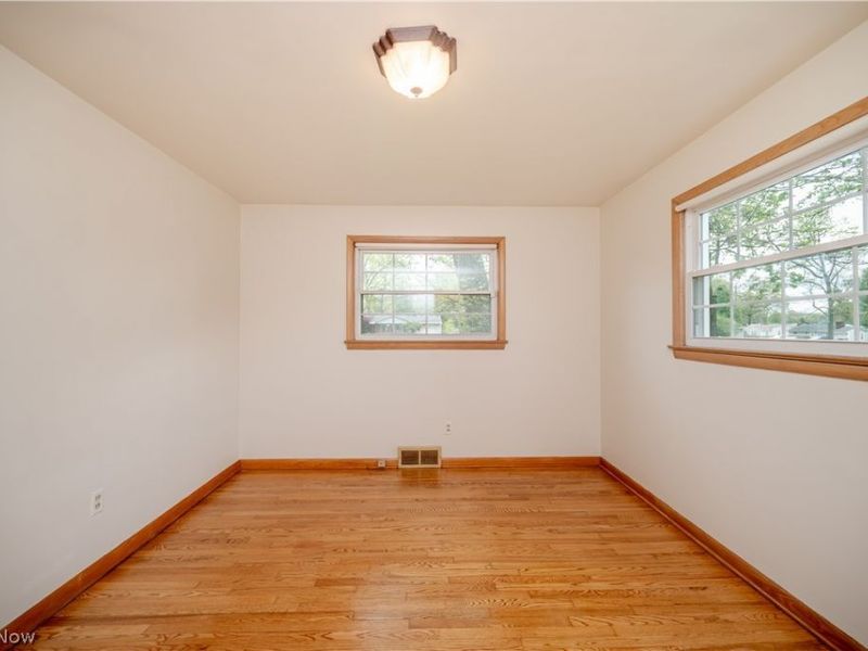 1656 Yolanda Drive, Youngstown, OH 44511 Photo 23