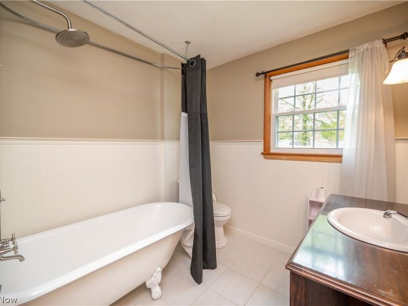 1656 Yolanda Drive, Youngstown, OH 44511 Photo 32