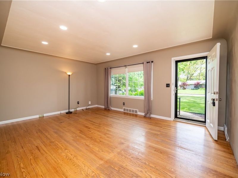 1656 Yolanda Drive, Youngstown, OH 44511 Photo 7