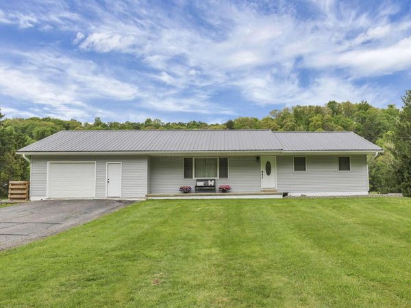 4377 Hickman Road NE, Newark, OH 43055