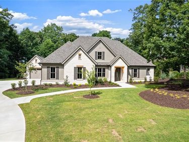 5416 Planting Field Lane, Flowery Branch, GA 30542