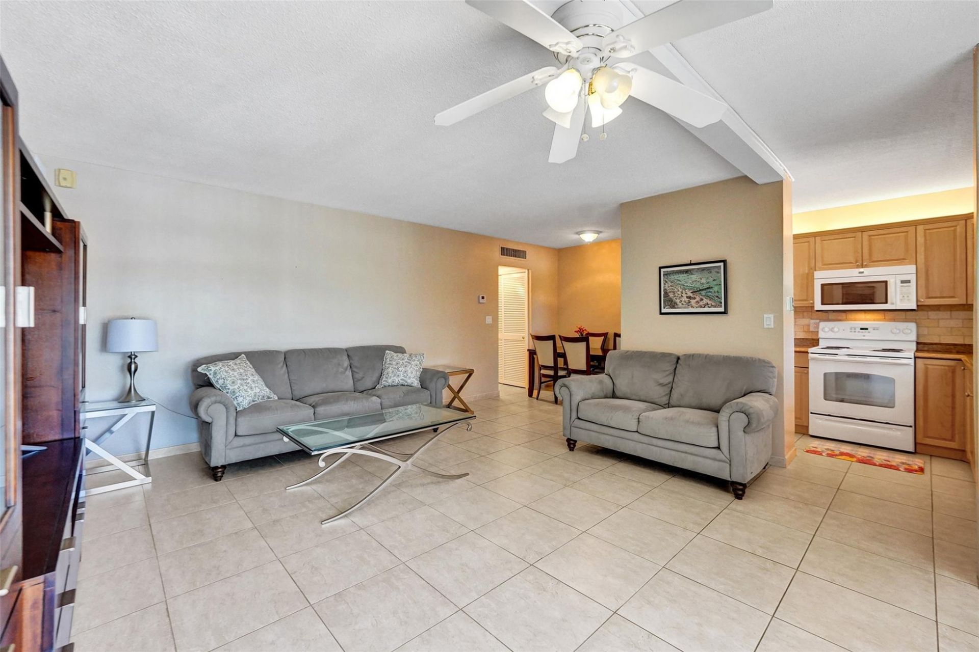 1300 N 12th Court, Unit 7b, Hollywood, FL 33019 Photo