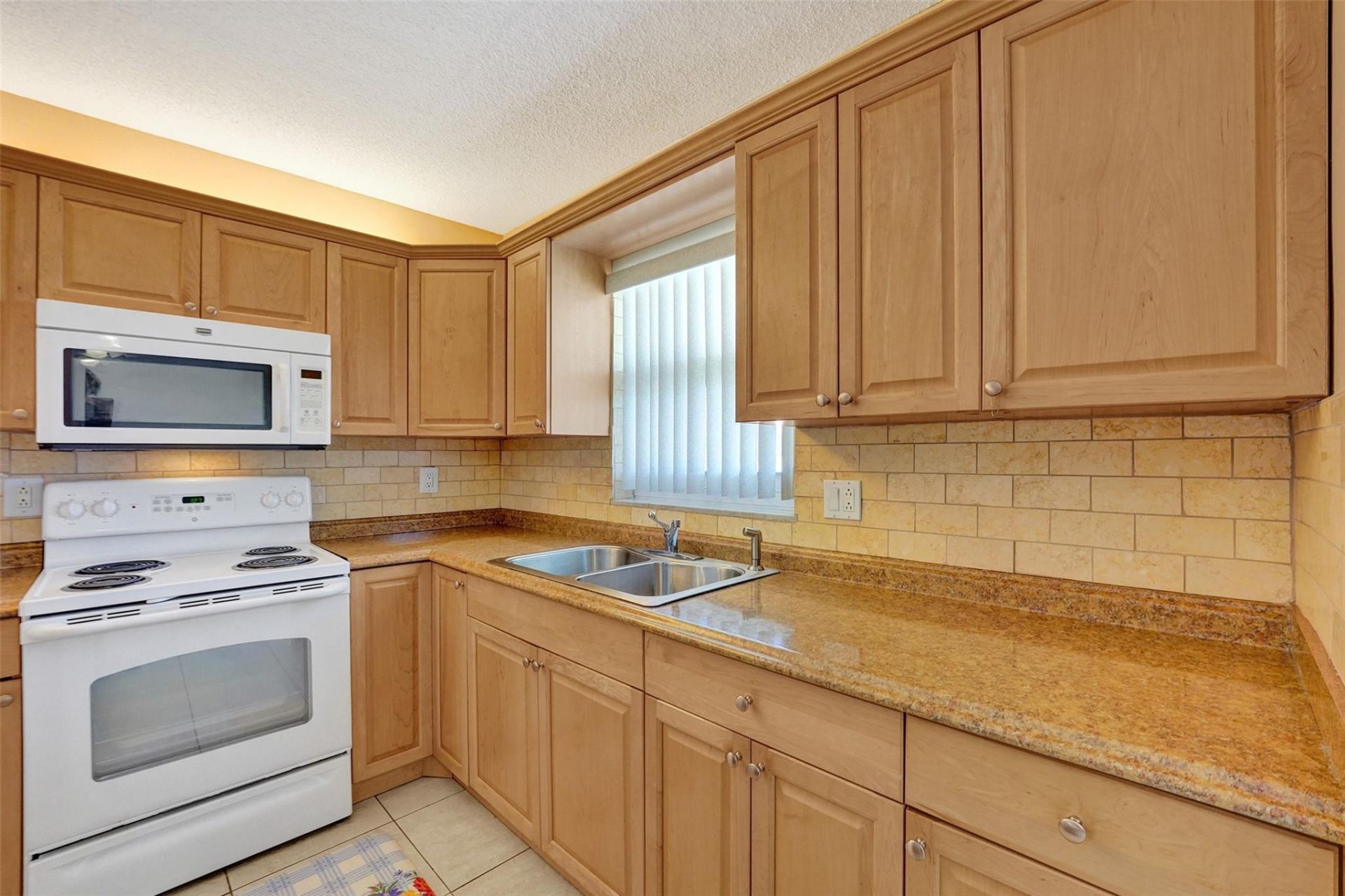 1300 N 12th Court, Unit 7b, Hollywood, FL 33019 Photo