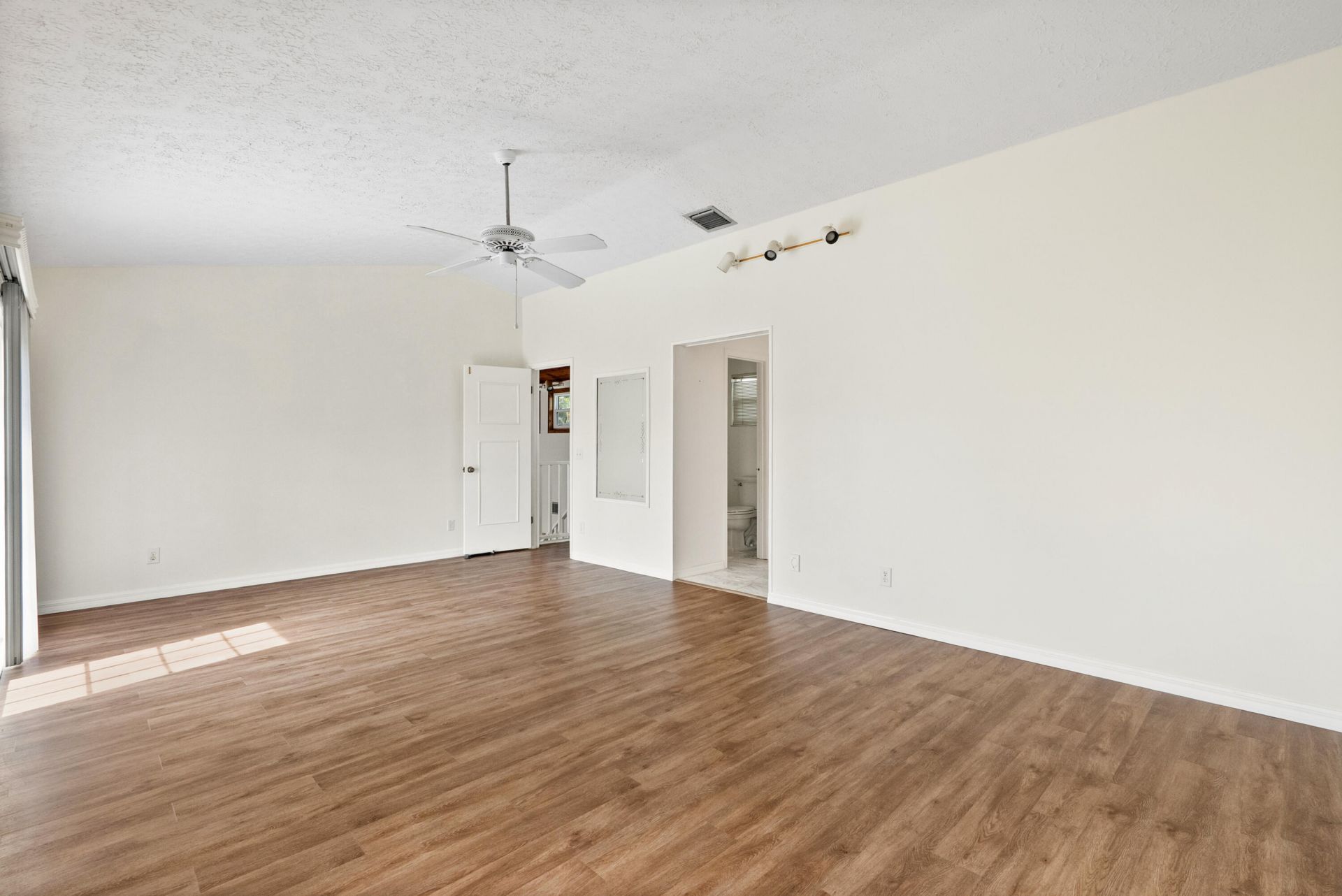 2415 NW Cove View, Stuart, FL 34994 Photo