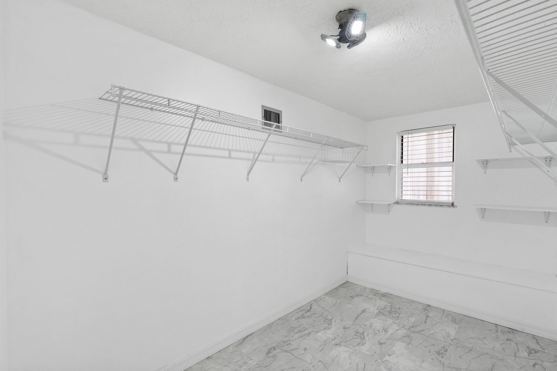 2415 NW Cove View, Stuart, FL 34994 Photo