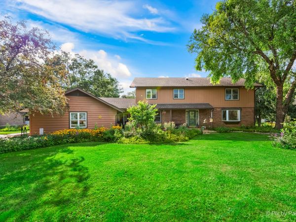 3305 Cardinal Lane , Woodstock, IL 60098