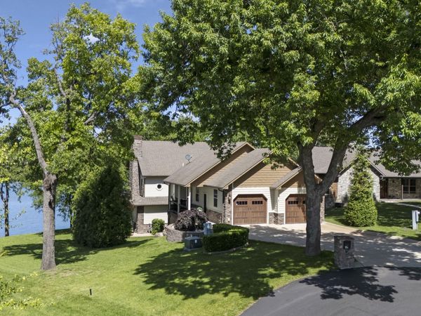 31694 S 622 Road, Grove, OK 74344