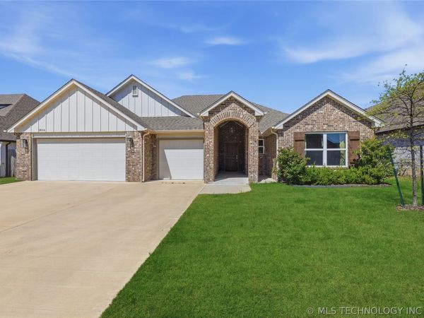 10114 S 230th East Avenue , Broken Arrow, OK 74014