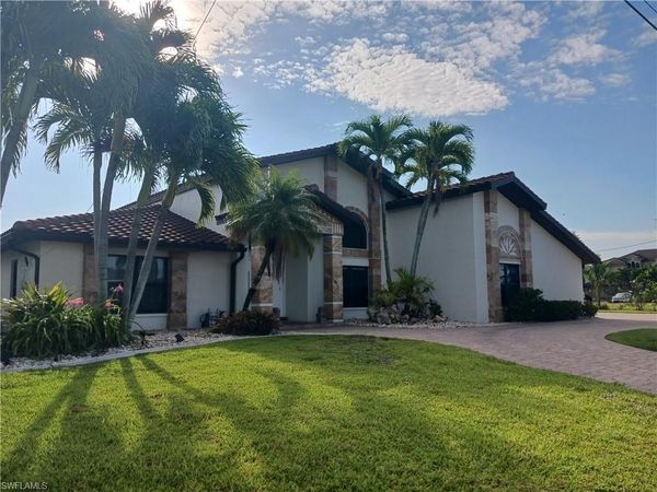 2727 SE 24th PL , CAPE CORAL, FL 33904