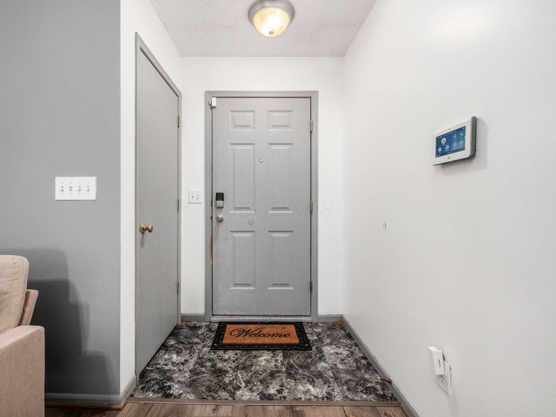 5420 Oconnell Street , Unit 6, Canal Winchester, OH 43110 Photo 3