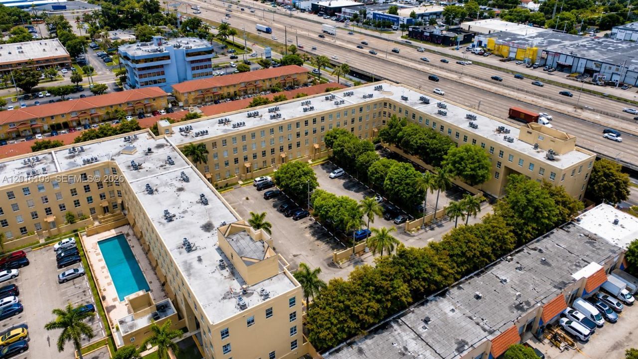 7400 W 20th Ave , Unit 312, Hialeah, FL 33016 Photo