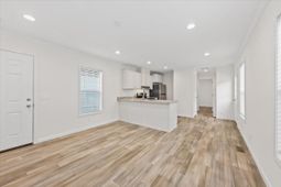 1156 Russell Drive photo 4