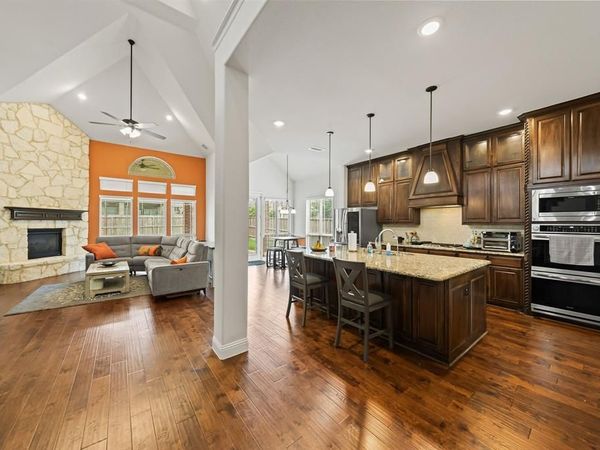 2605 Fair Oaks Avenue , Midlothian, TX 76065