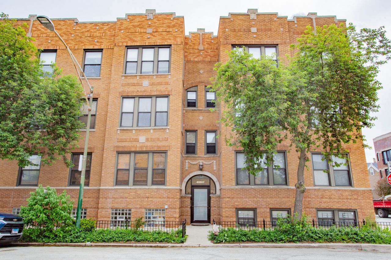 1001 N Campbell Avenue, Unit 3, Chicago, IL 60622 Main Photo