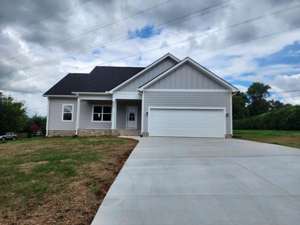 435 Tremont Drive, Murfreesboro, TN 37130
