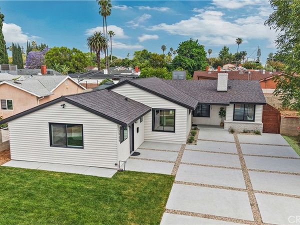 13907 Wyandotte, Van Nuys, CA 91405