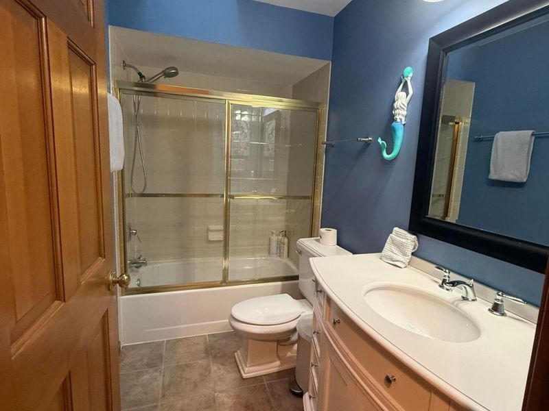 6741 Lakeside Circle W, Columbus, OH 43085 Photo 12