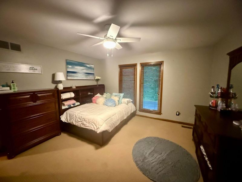 6741 Lakeside Circle W, Columbus, OH 43085 Photo 13