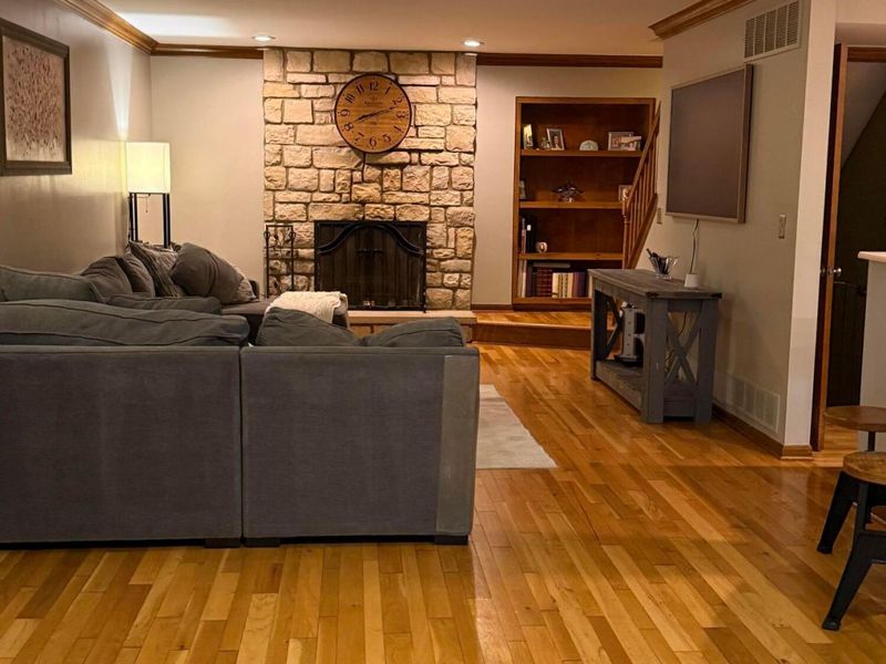 6741 Lakeside Circle W, Columbus, OH 43085 Photo 4