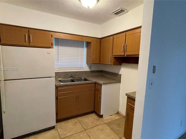 5200 NW 16th St, Lauderhill, FL 33313