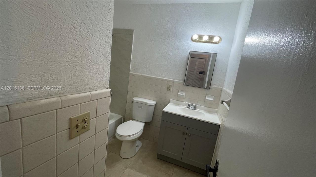 5200 NW 16th St, Lauderhill, FL 33313 Photo