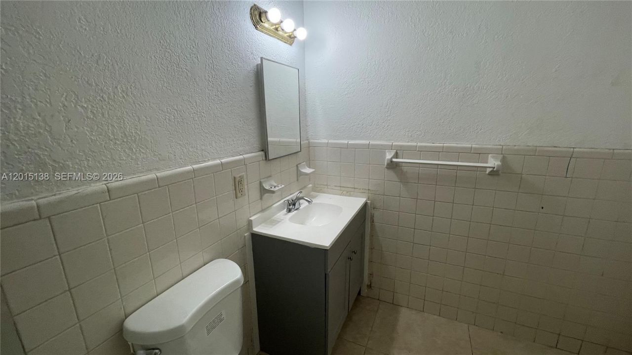 5200 NW 16th St, Lauderhill, FL 33313 Photo