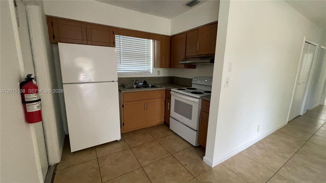 5200 NW 16th St, Lauderhill, FL 33313 Photo