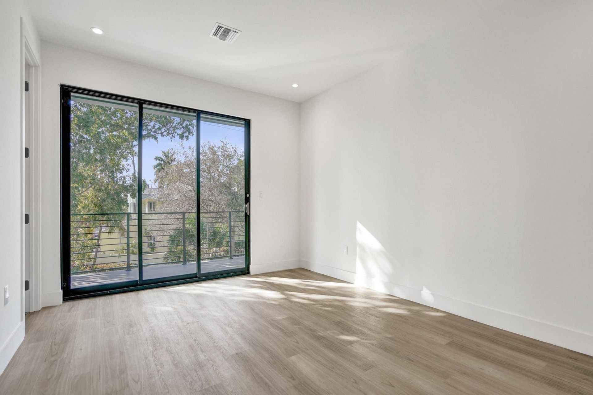 604 SW 7th Avenue, Fort Lauderdale, FL 33315 Photo