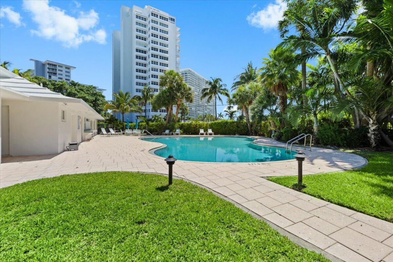 2611 SE 21 Street, Fort Lauderdale, FL 33316 Photo