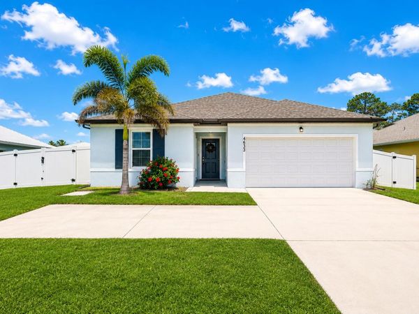 4633 SW Savona Boulevard, Port St. Lucie, FL 34953