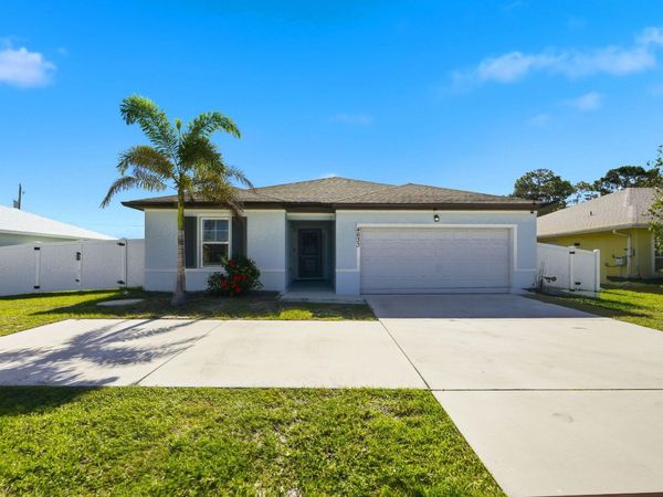 4633 SW Savona Boulevard, Port St. Lucie, FL 34953