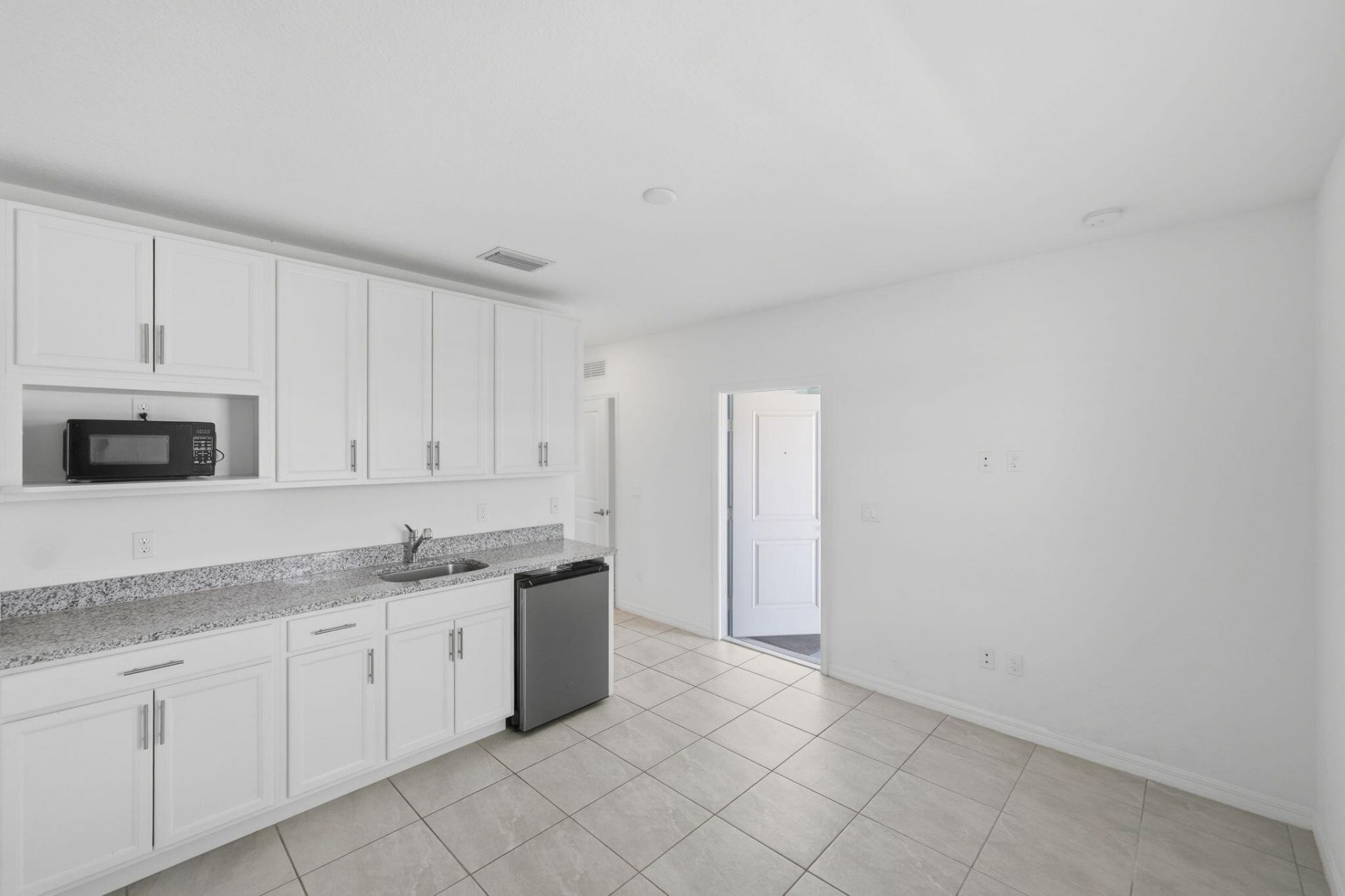 4633 SW Savona Boulevard, Port Saint Lucie, FL 34953 Photo
