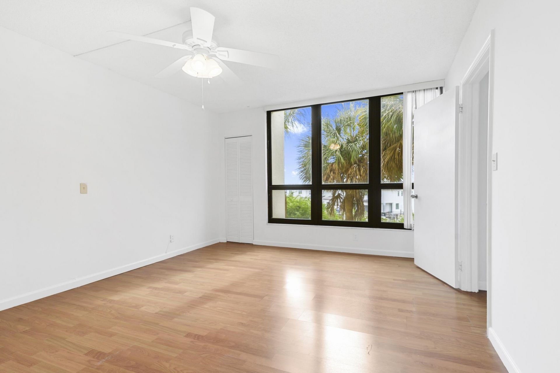 5951 Wellesley Park Drive, Unit 304, Boca Raton, FL 33433 Photo