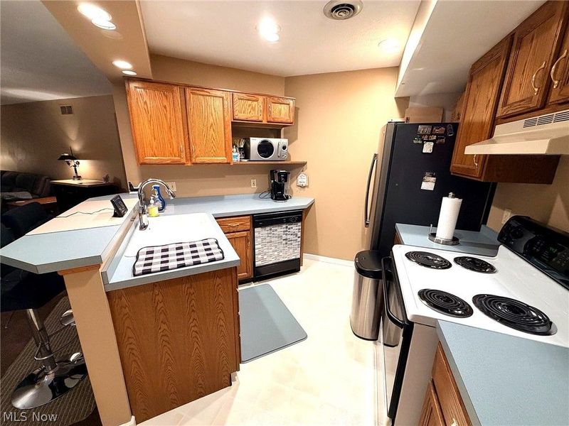 6799 Tippecanoe Road, Unit 1, Canfield, OH 44406 Photo 9