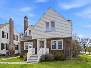 1 Colvinhurst Drive, Buffalo, NY 14223
