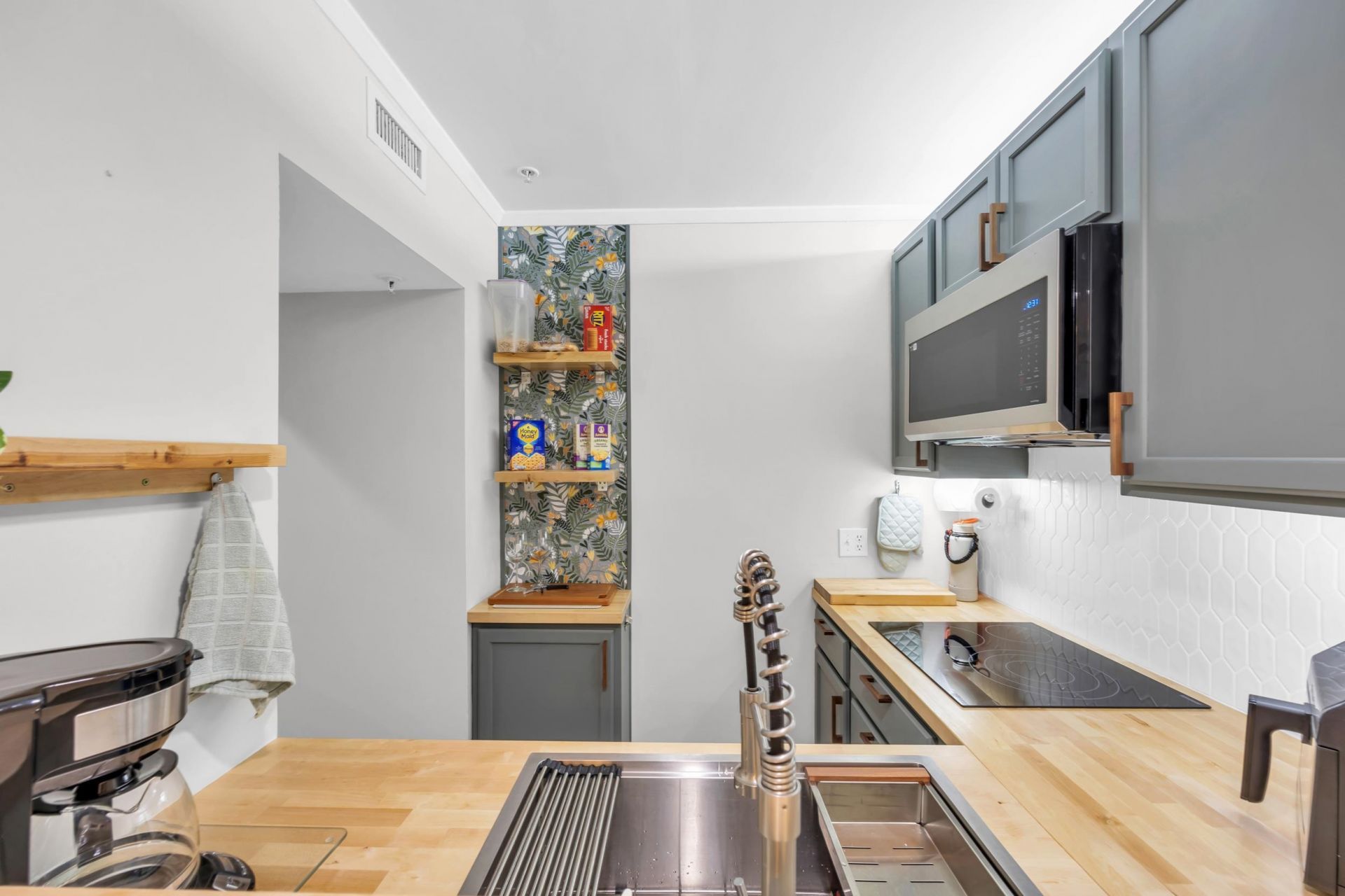 415 Ocean Creek Dr. Photo 13