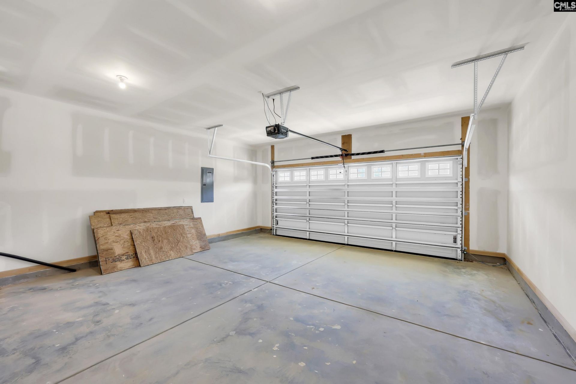 2173 Allan Crest Road  Photo 13