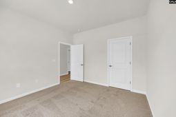 2173 Allan Crest Road  photo 4
