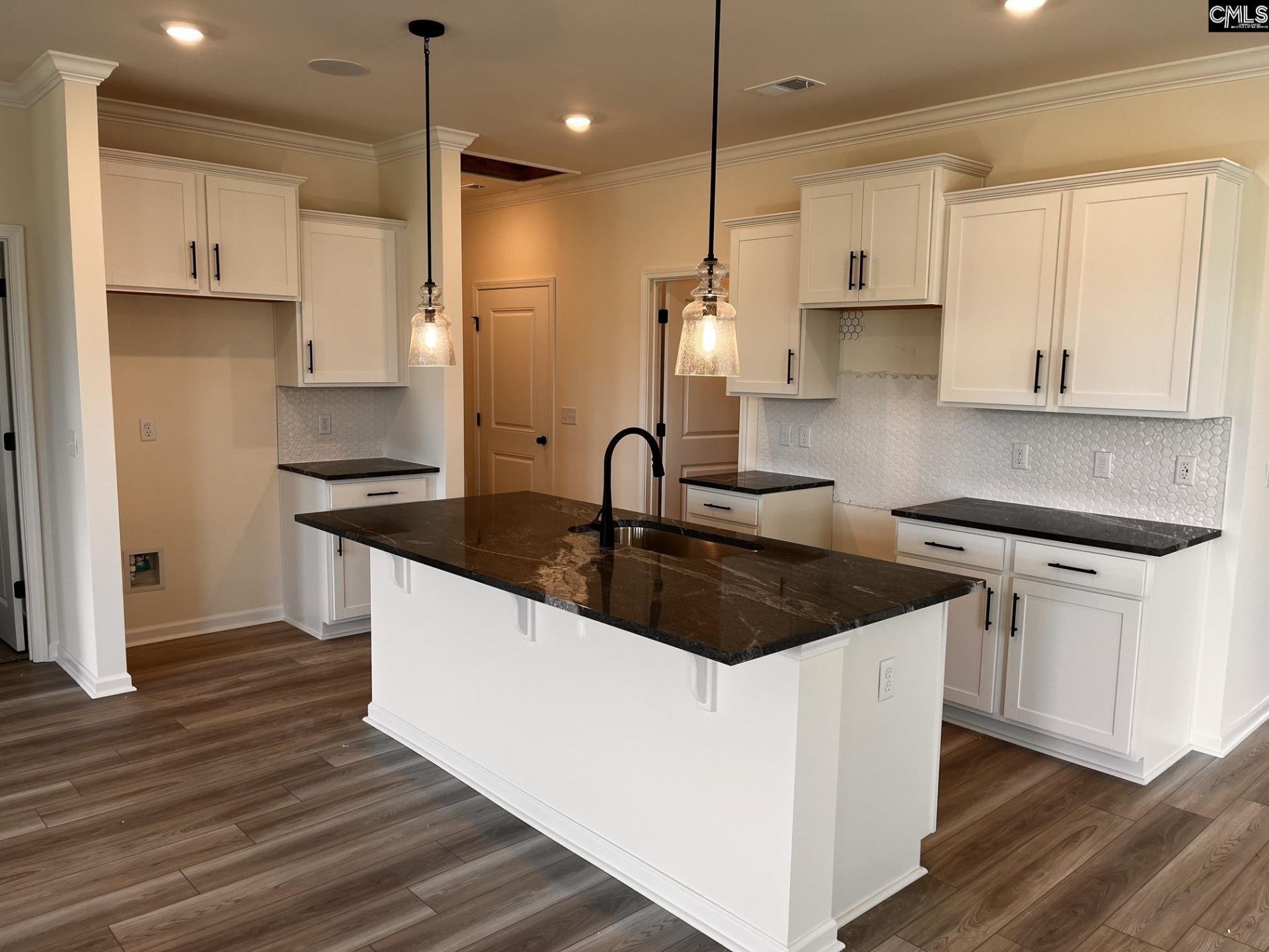 2181 Allan Crest Road Photo 11