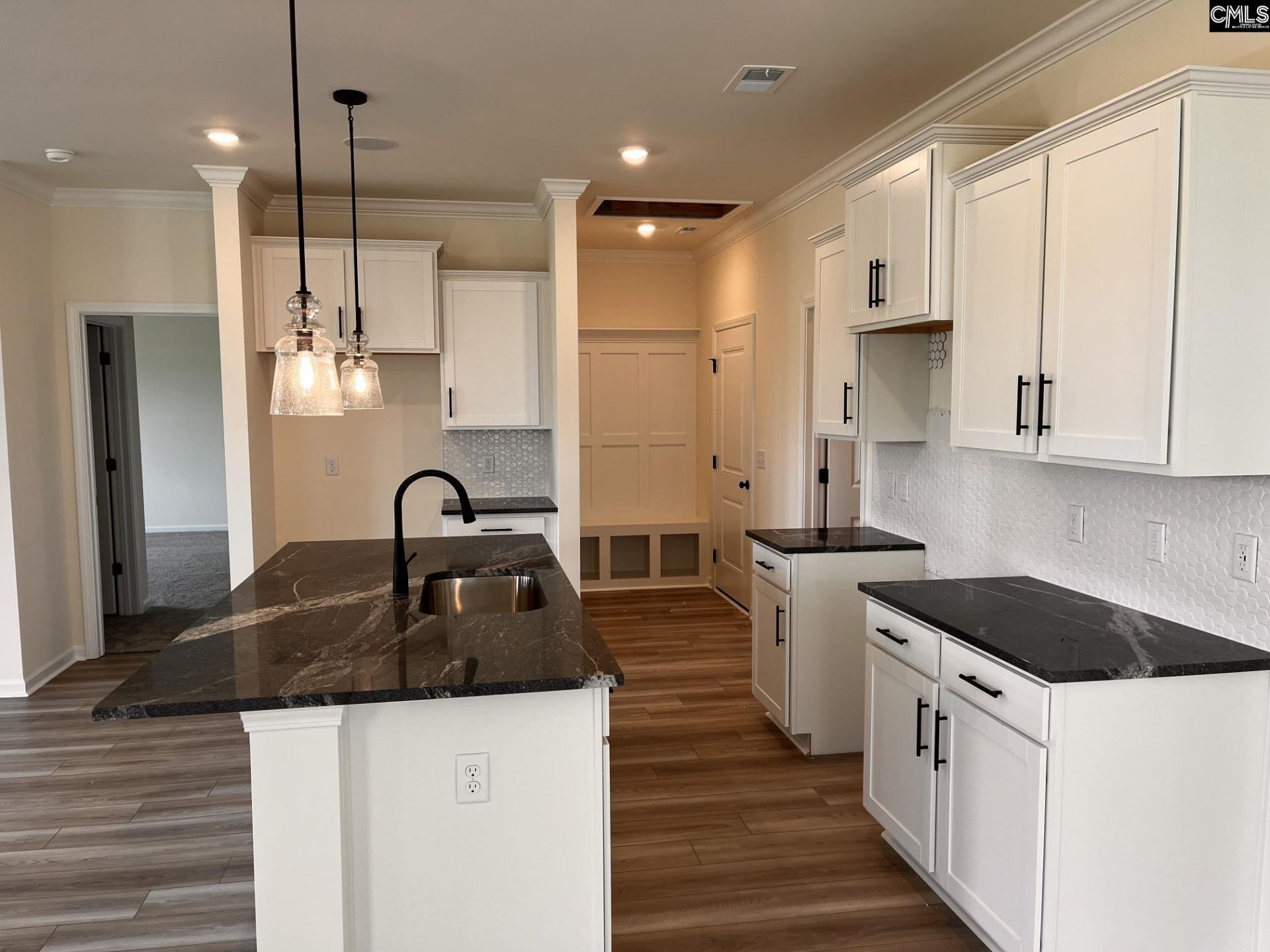 2181 Allan Crest Road Photo 12