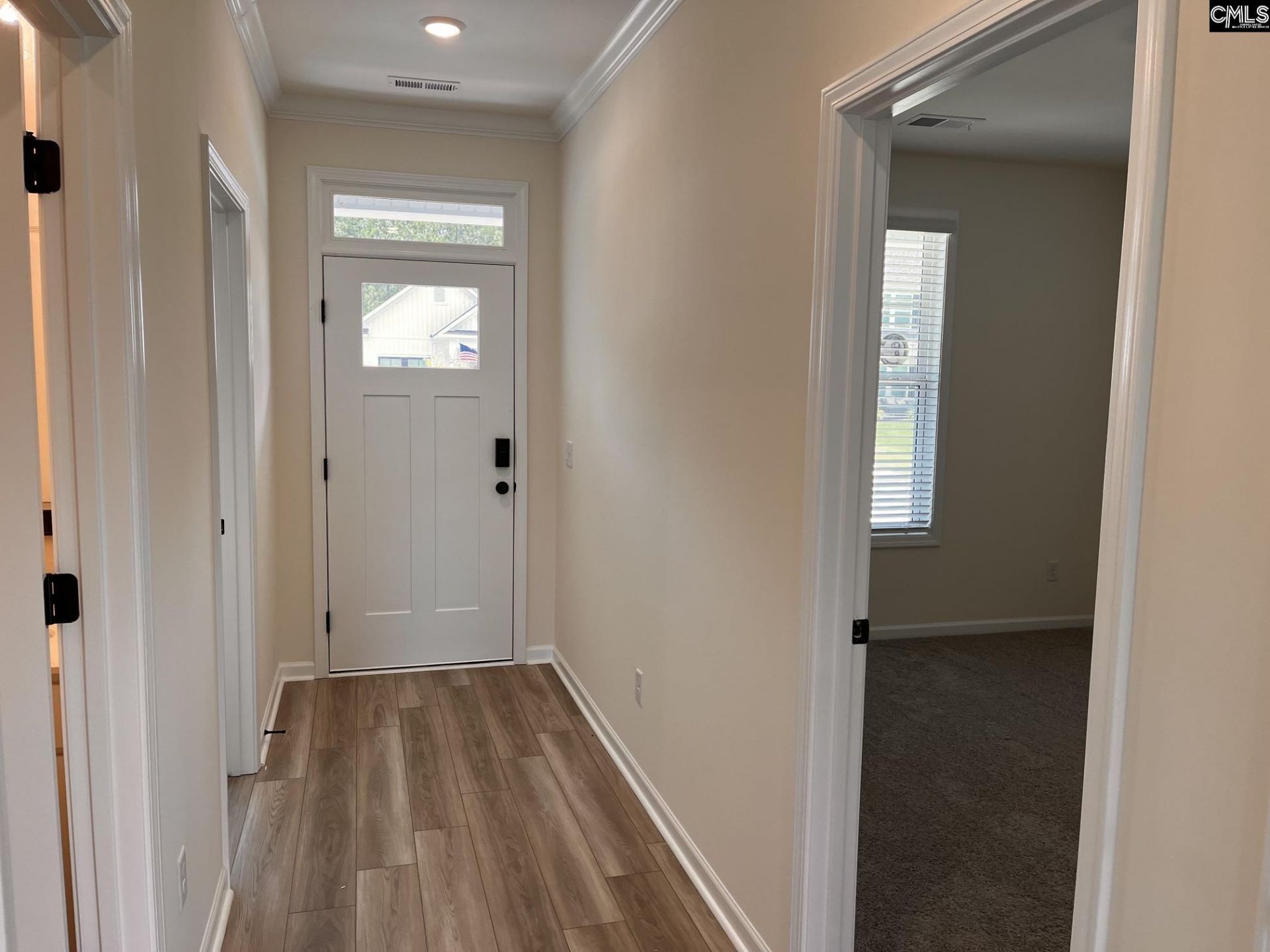 2181 Allan Crest Road Photo 4