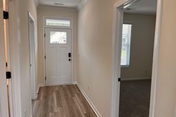 2181 Allan Crest Road photo 4