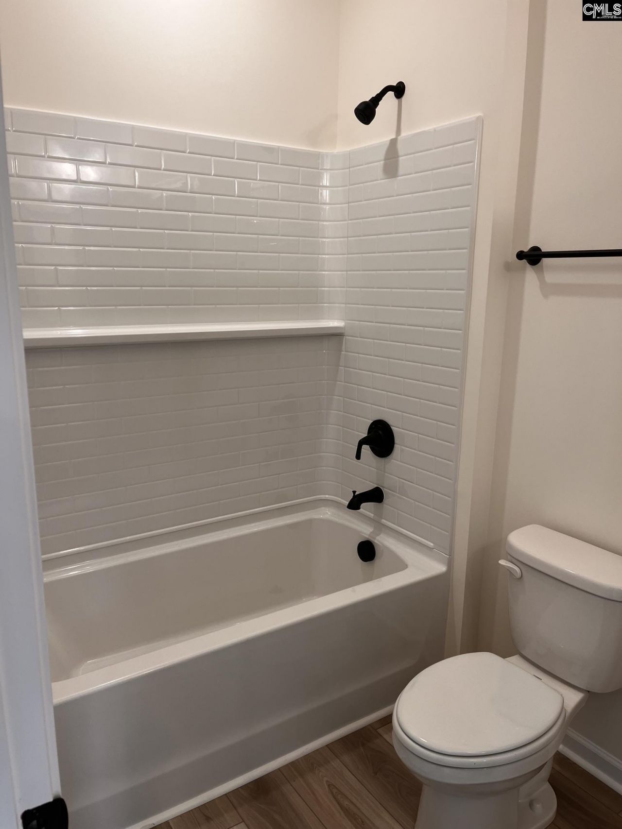 2181 Allan Crest Road Photo 5