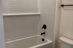 2181 Allan Crest Road photo 4