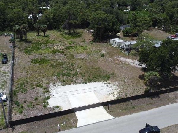 8226 Grady DR , NORTH FORT MYERS, FL 33917