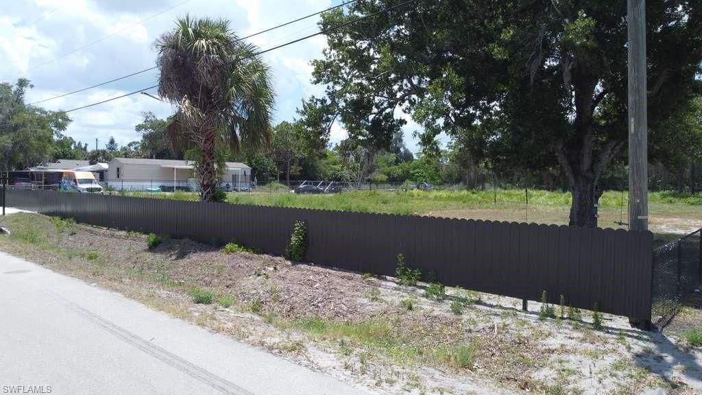 8226 Grady Dr , North Fort Myers, FL 33917 Photo