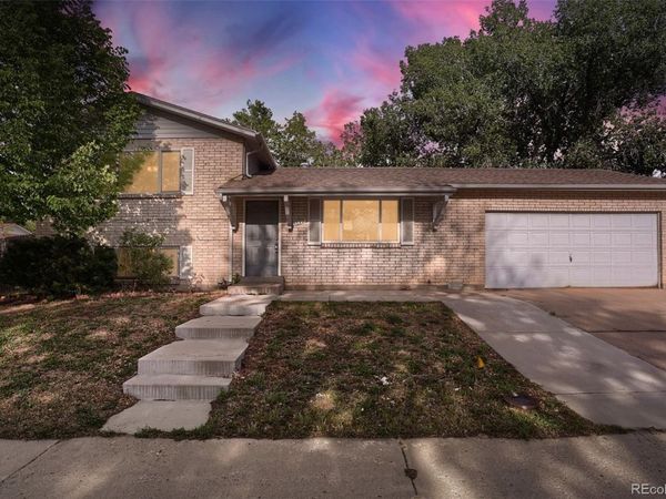 5542 Sable Street, Denver, CO 80239