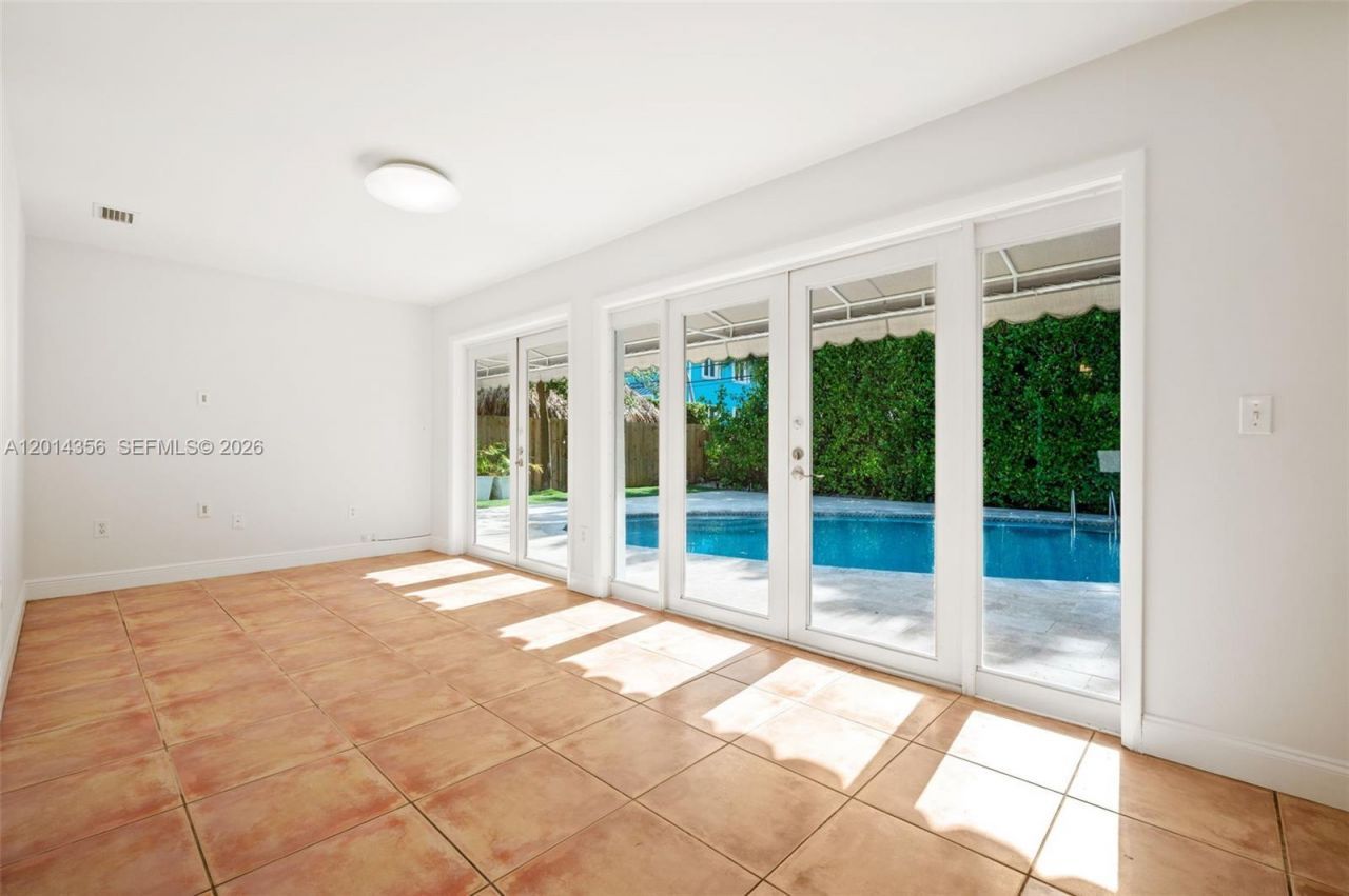 512 Warren Ln , Key Biscayne, FL 33149 Photo