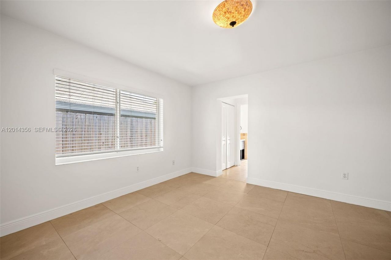 512 Warren Ln , Key Biscayne, FL 33149 Photo
